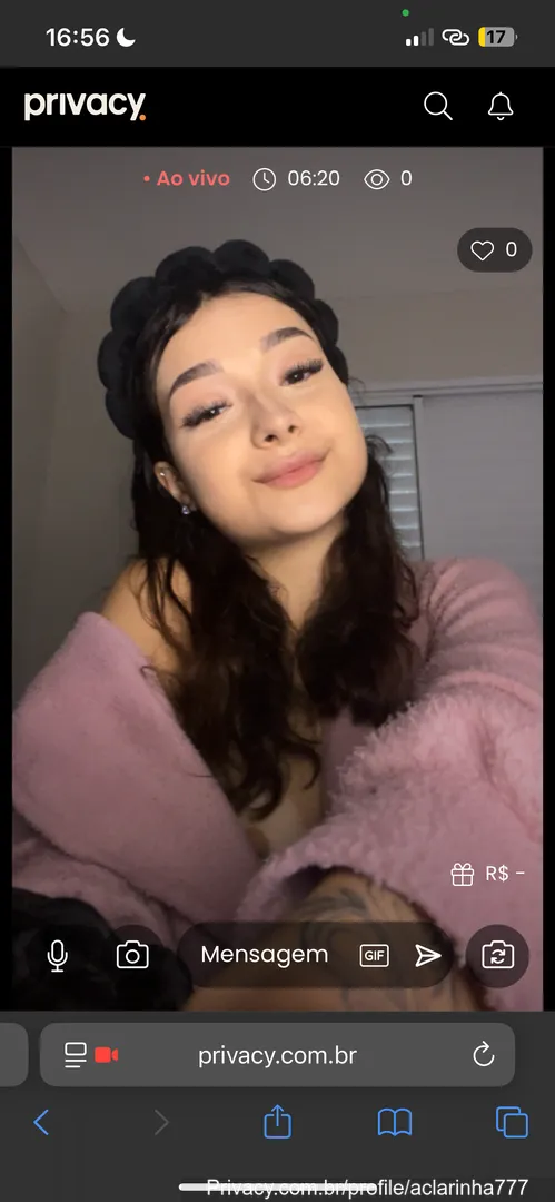 Clara Arcari deliciosa provocando na webcam