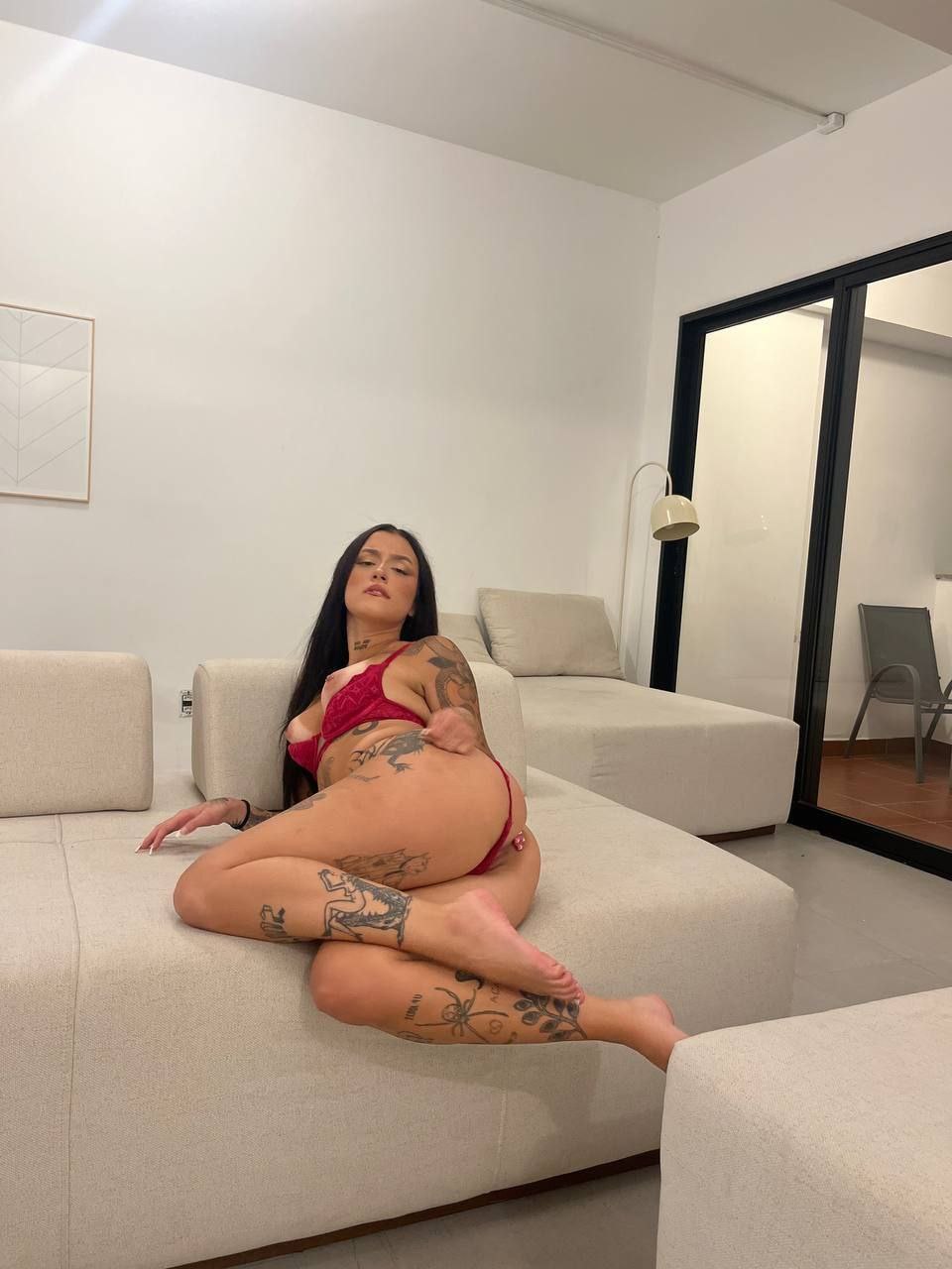 Paula Faget rebolando gostoso