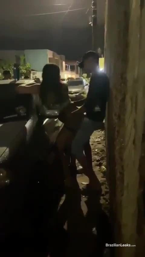 Caught on the net: model provoking on webcam — Câmera Ao Vivo Uncensored