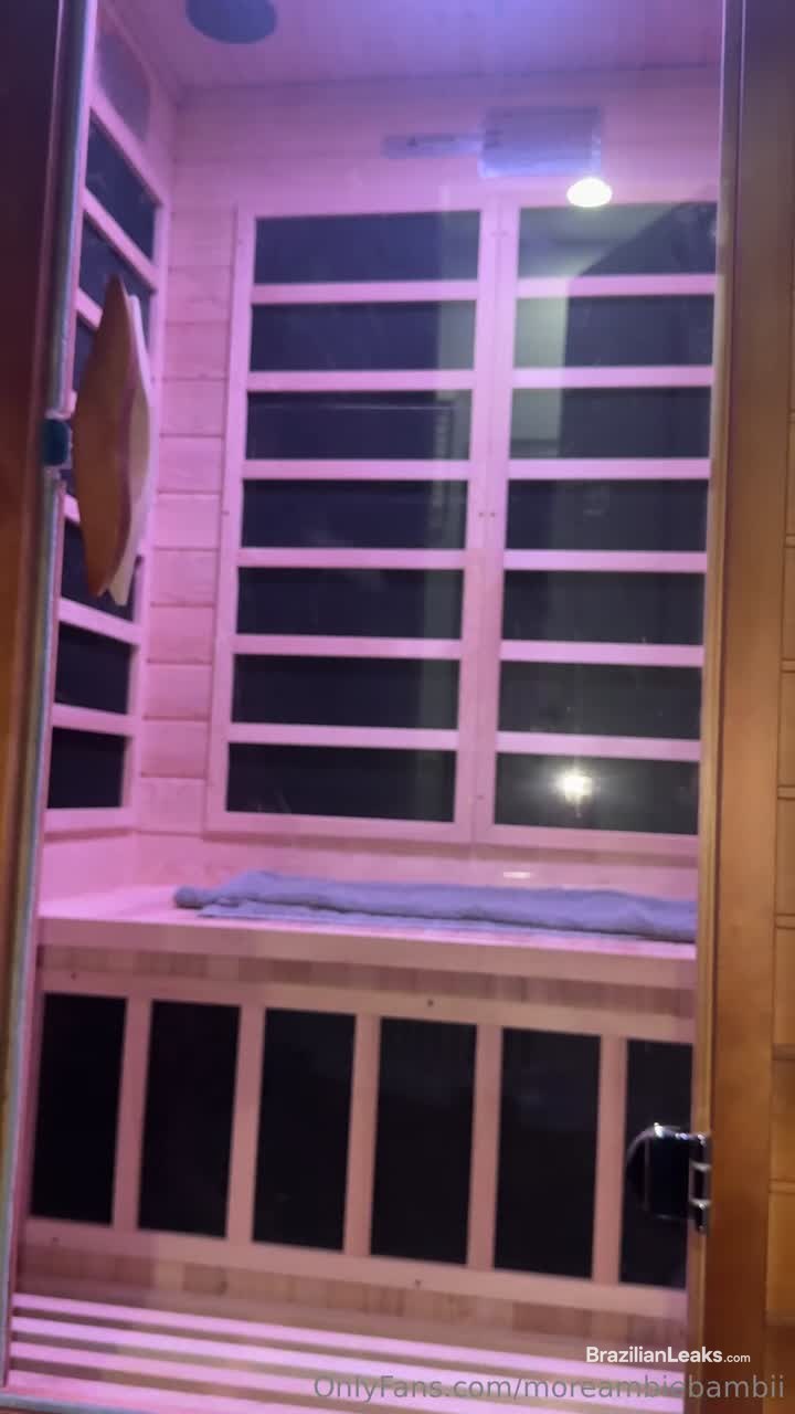 Ambie Bambii's Flagrante with her Raised Butt on the Bed