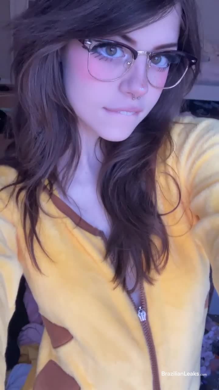 Playing Alone in Bed