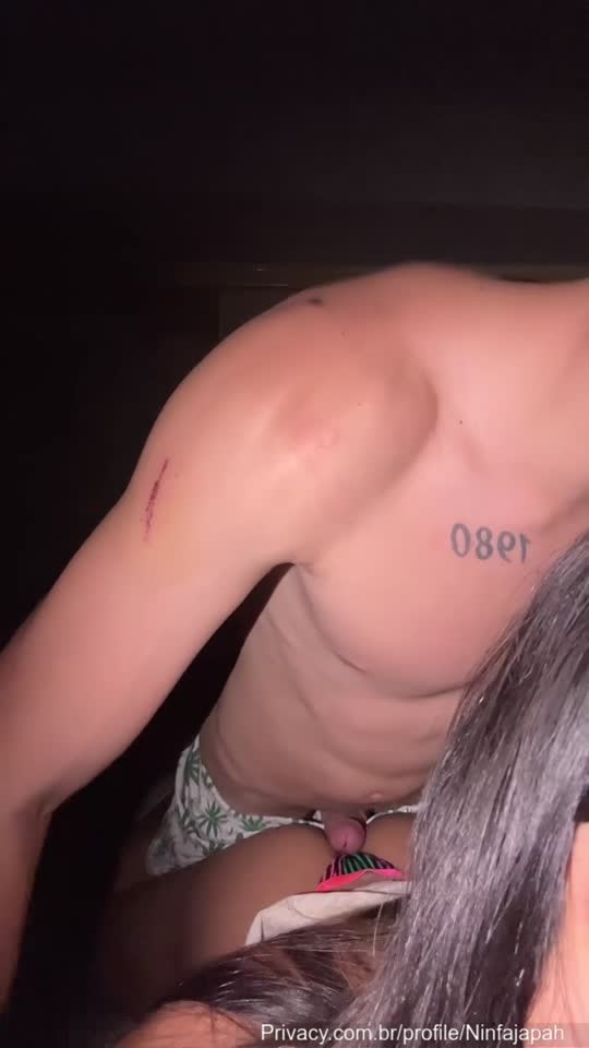 Novinha Ninfa Japa Envolvente gemendo baixinho sozinha