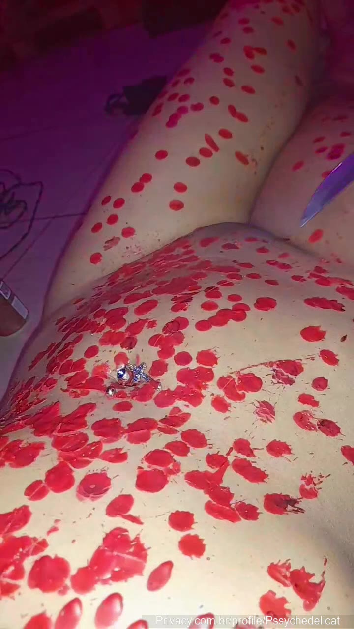 Cattofhell caiu na net: novinha amadora Mostrando os peitos na chamada