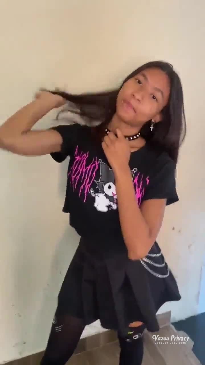 Lucysafadinha3: provocando na webcam