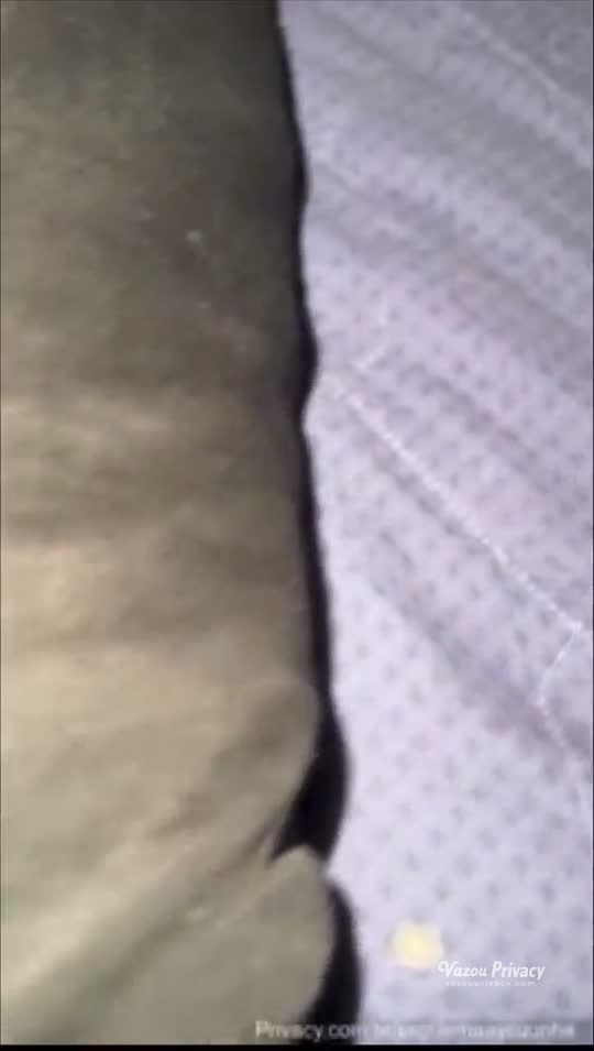 Flagra de Naaycuunha Jhenifer molhadinha depois do banho