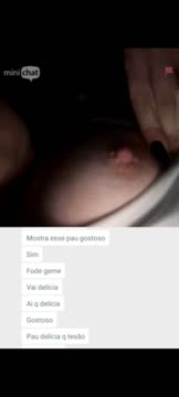 Modelo sem calcinha na varanda, depois de lingerie preta na cama