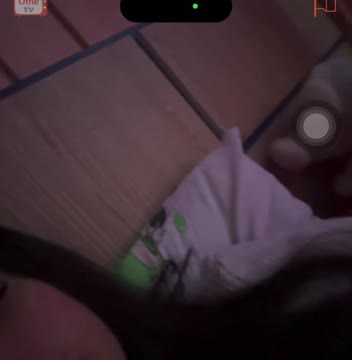 Modelo deliciosa, antes de dormir sem pijama