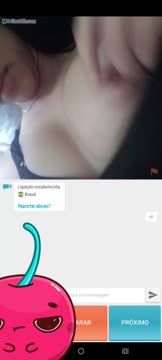 Modelo: de biquíni fio-dental na piscina