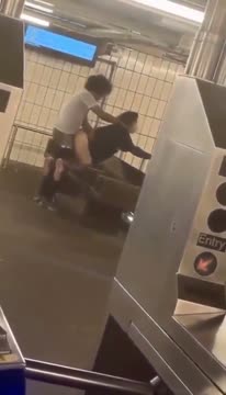 Sapeca modelo mostrando tudo sem pressa
