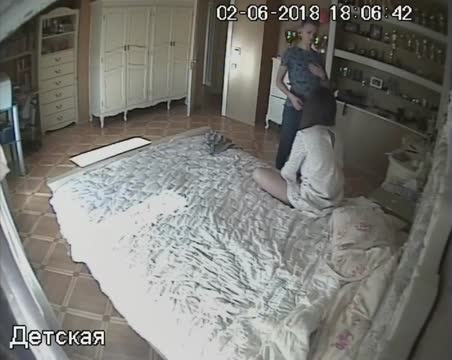 Leaked video of Câmera Ao Vivo, Model in high heels and that's it